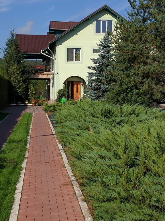 Hotel Casa Cu Pauni à Maracineni Extérieur photo